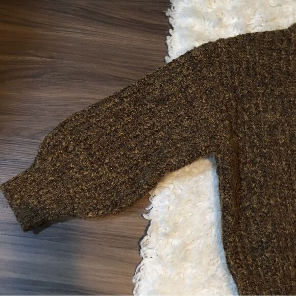 Ava & Viv Soft Puff Sleeve button up sweater - Picture 5 of 7